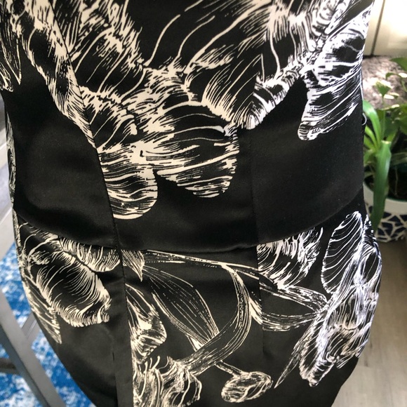 White House Black Market Dress - Picture 8 of 8